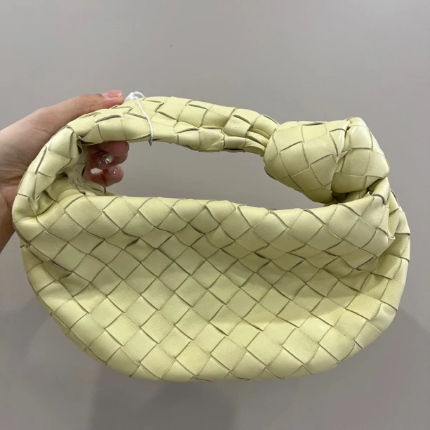 95新 BOTTEGA VENETA/葆蝶家 Bv 小鸡黄odie手提包