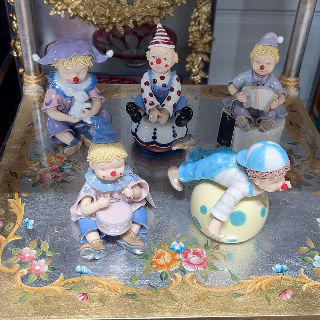 陶瓷小丑娃娃共五件