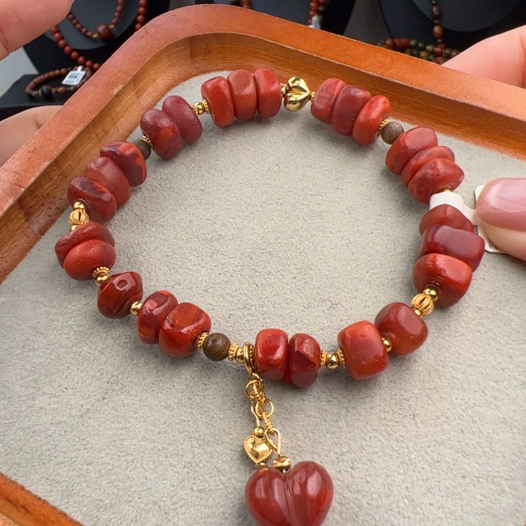 南红玛瑙银S925镶嵌（牛血藏扣手串9+）