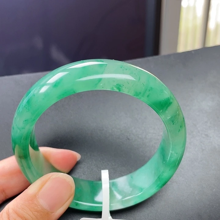 石英质玉手镯未镶嵌用****6瑶57