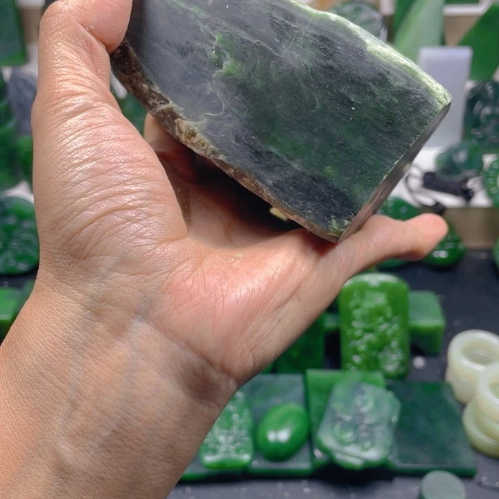 和田玉未镶嵌珠宝半成品