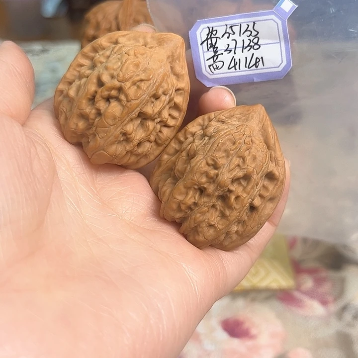 文玩核桃吊坠赤龙鸡心