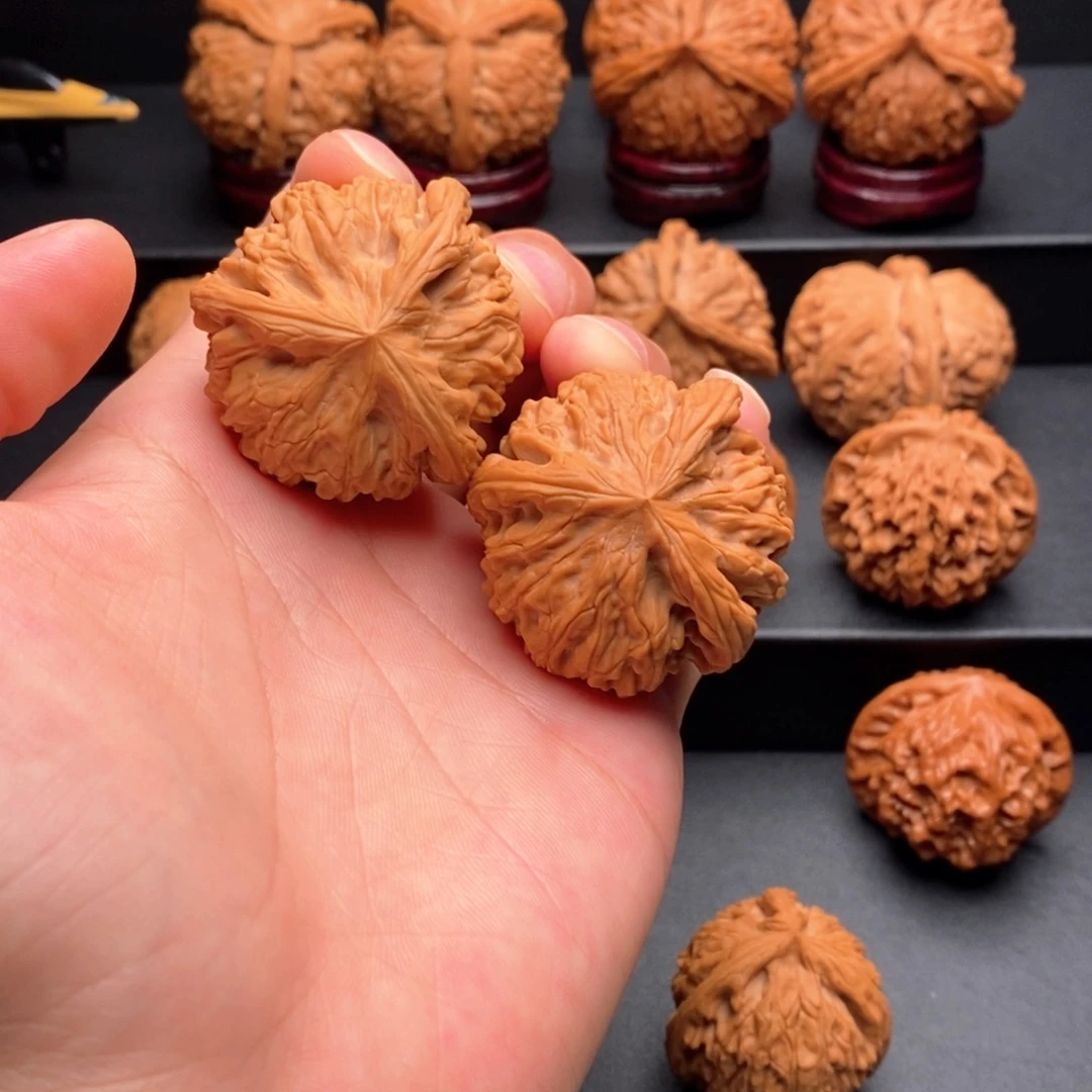 文玩核桃把件牛*哞文核兴三棱