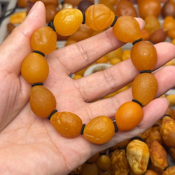 琥珀未镶嵌裸石天然蜜蜡手串