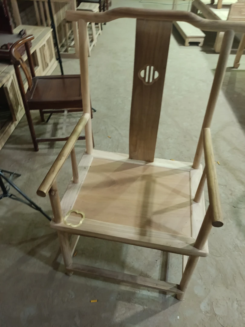 北方榆木椅子带坐垫