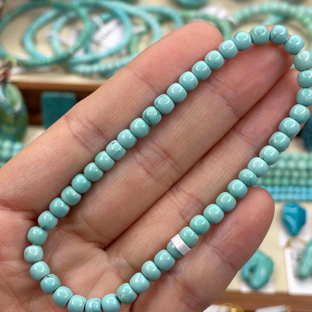 绿松石未镶嵌颈饰