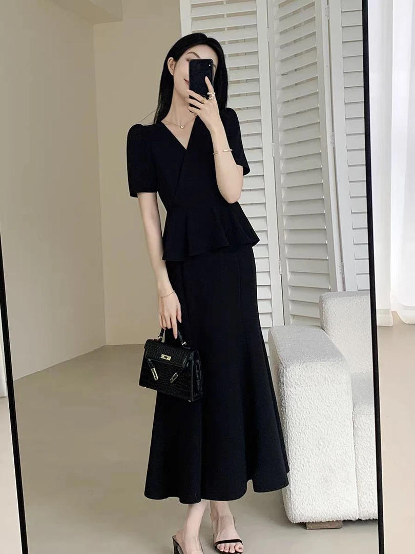 （80-200斤）黑色连衣裙女2025夏新款假两件气质显瘦V领长裙子1783