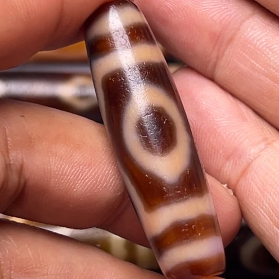 杨***！玛瑙/玉髓未镶嵌颈饰