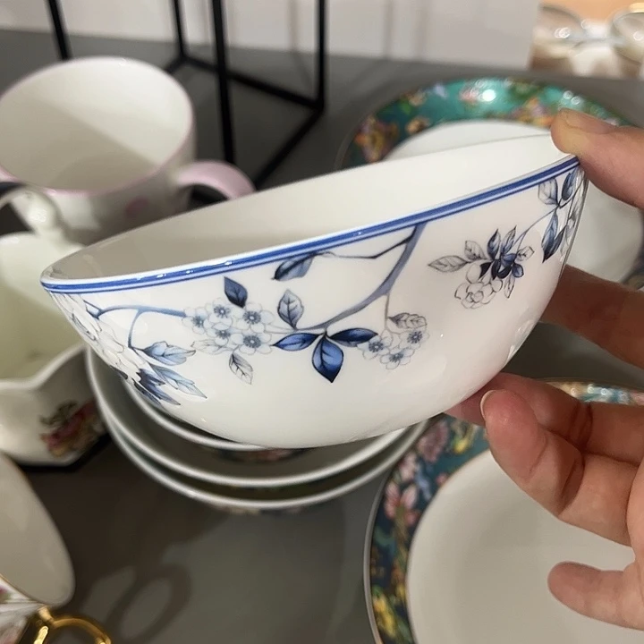 瓷片微瑕骨瓷碗两个蓝孔雀5.5