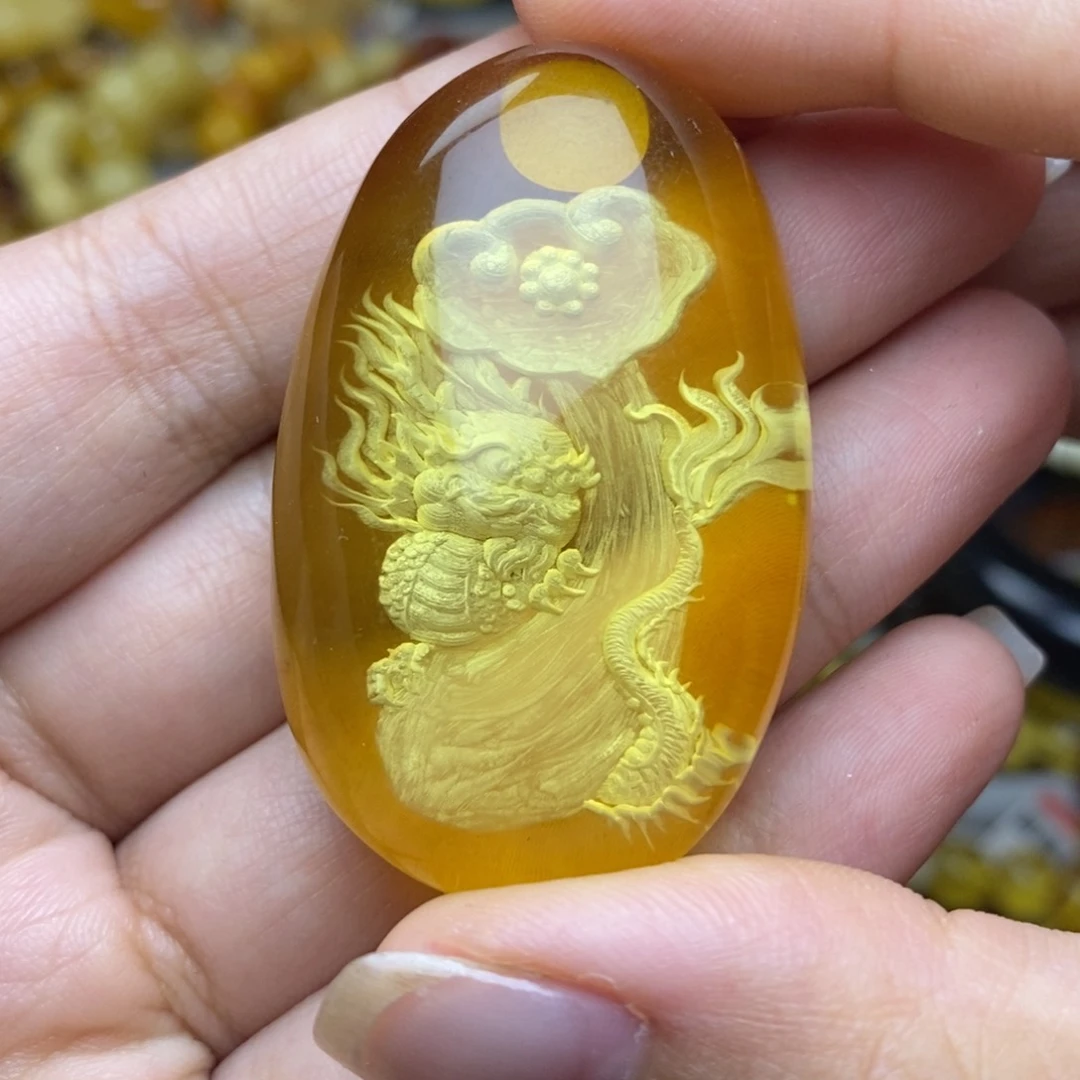 未镶嵌琥珀珠宝奇石