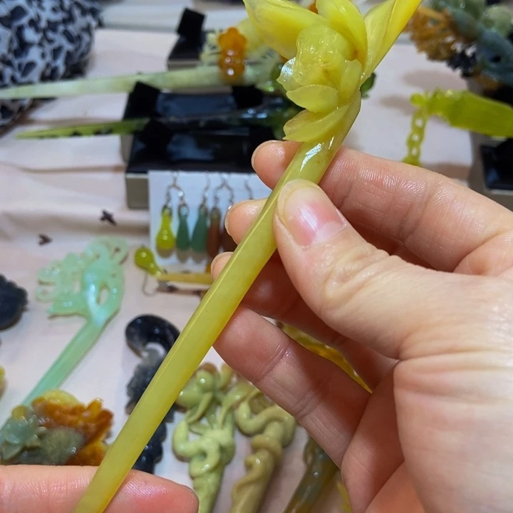 蛇纹石玉发簪未镶嵌清**漫