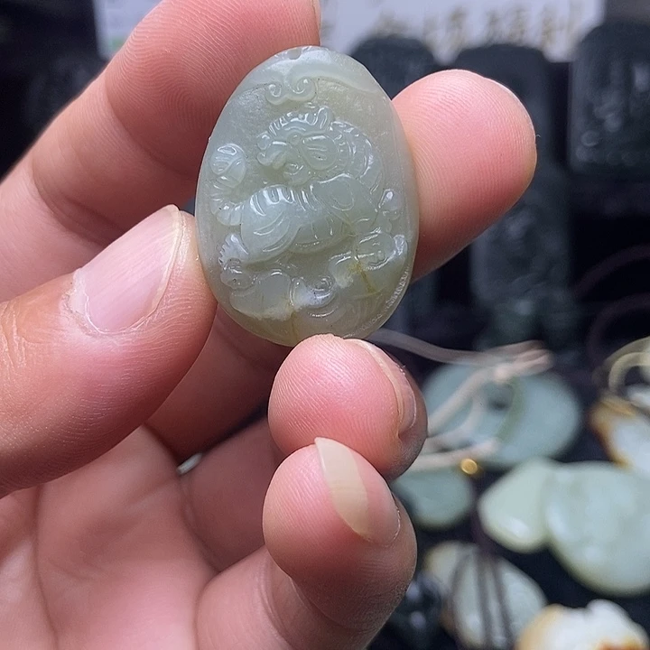 颈饰未镶嵌和田玉