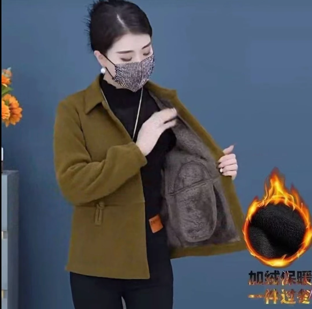 秋冬季新款妈妈装短外套中老年女宽松高档灯芯绒显瘦百搭休闲上衣