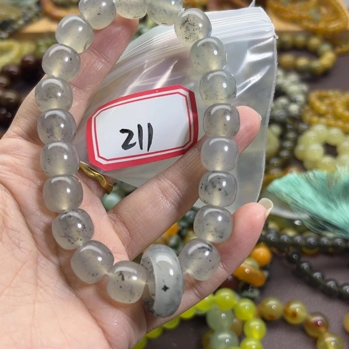 未镶嵌蛇纹石玉手链