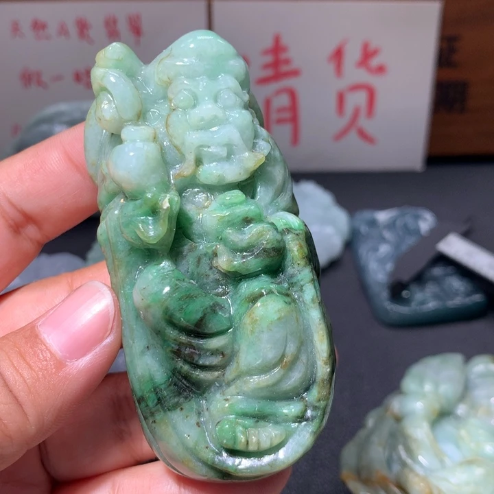 翡翠未镶嵌颈饰保真天然A货翡翠