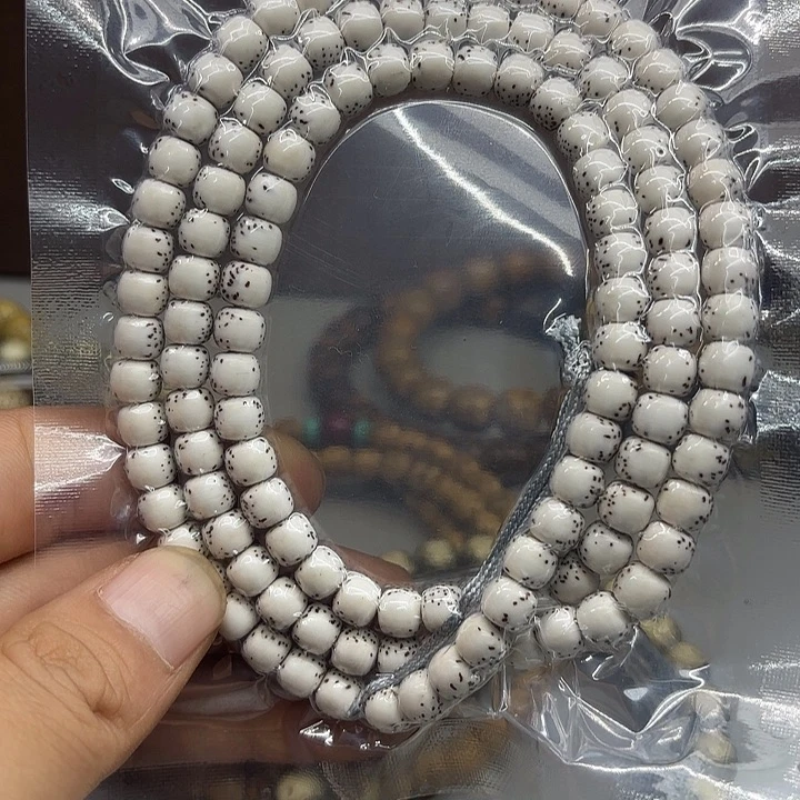星月菩提手串F13。