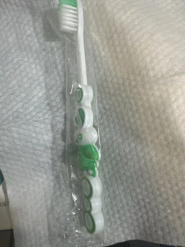 独立包装软毛牙刷，这里留言