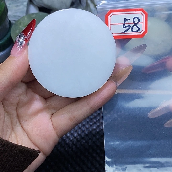 和田玉和田玉边角料随机发未镶嵌