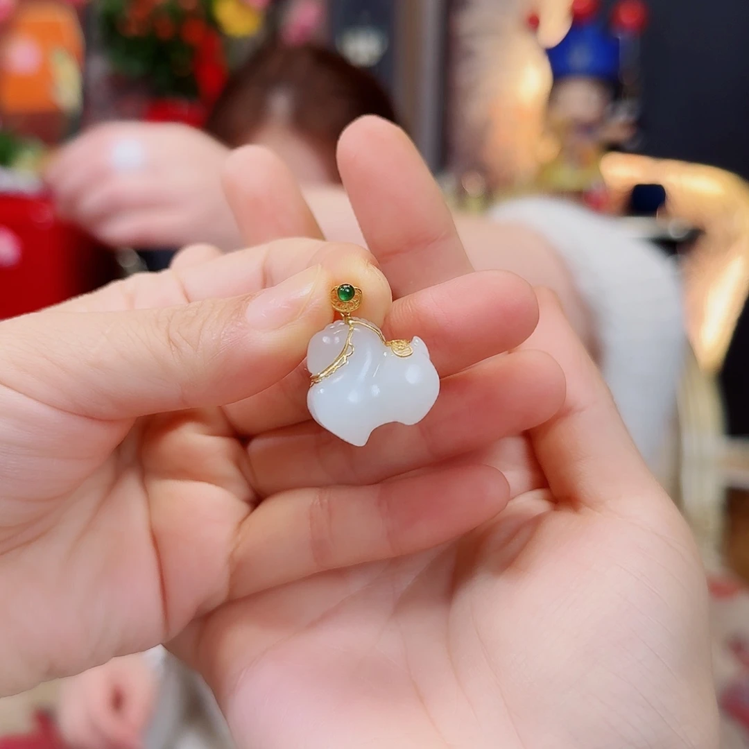 和田玉未镶嵌吊坠(不含链)