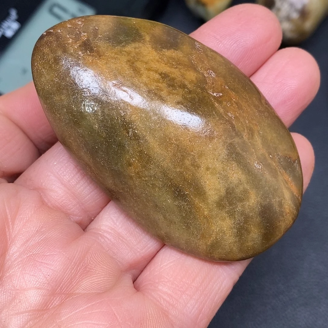 和田玉未镶嵌珠宝奇石