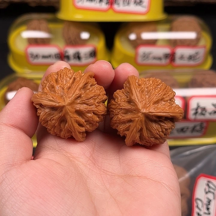 文玩核桃把件5号36尺球体文山三棱