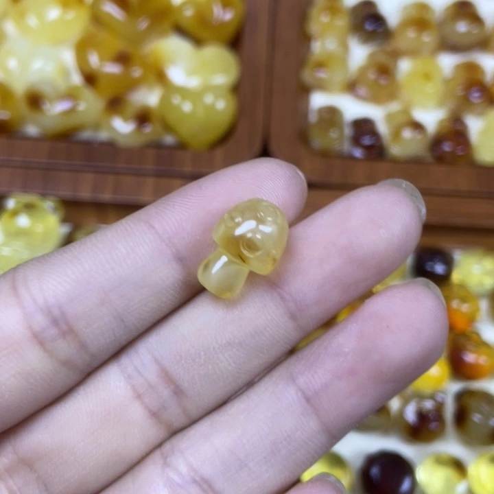 吊坠橄榄核蘑菇12