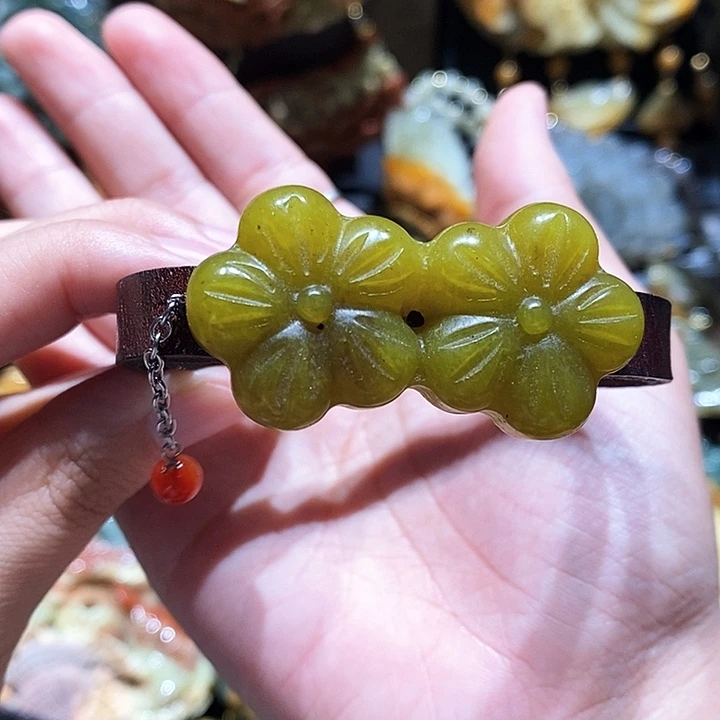 岫玉未镶嵌毛衣链