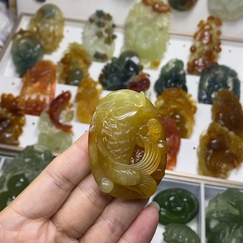 【闪购商品】未镶嵌蛇纹石玉颈饰