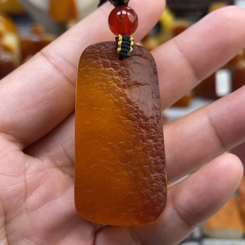 【闪购商品】琥珀颈饰未镶嵌