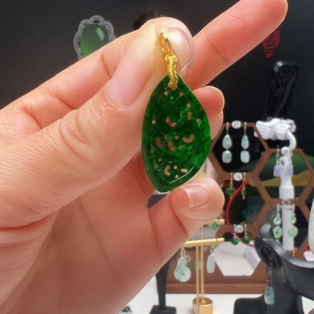 银S925镶嵌翡翠耳饰