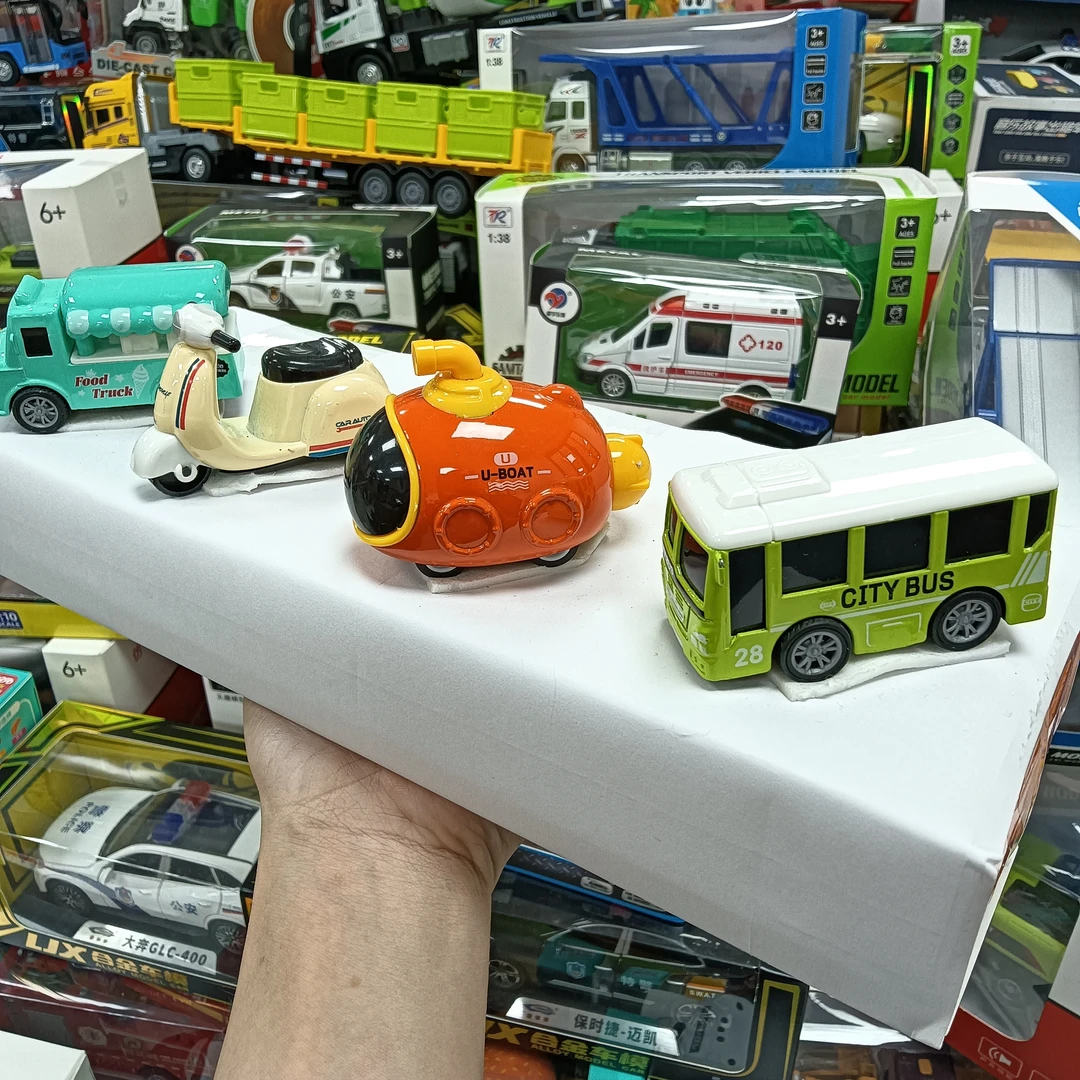 卡通迷你交通车 4只装 6.5厘米 回力玩具 礼盒