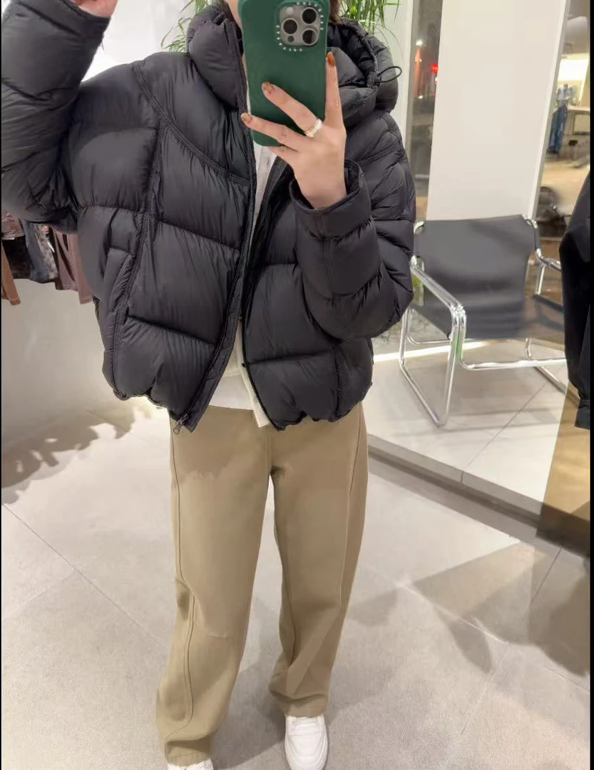 春苗女装  连帽线条款鹅绒外套      时尚休闲羽绒服