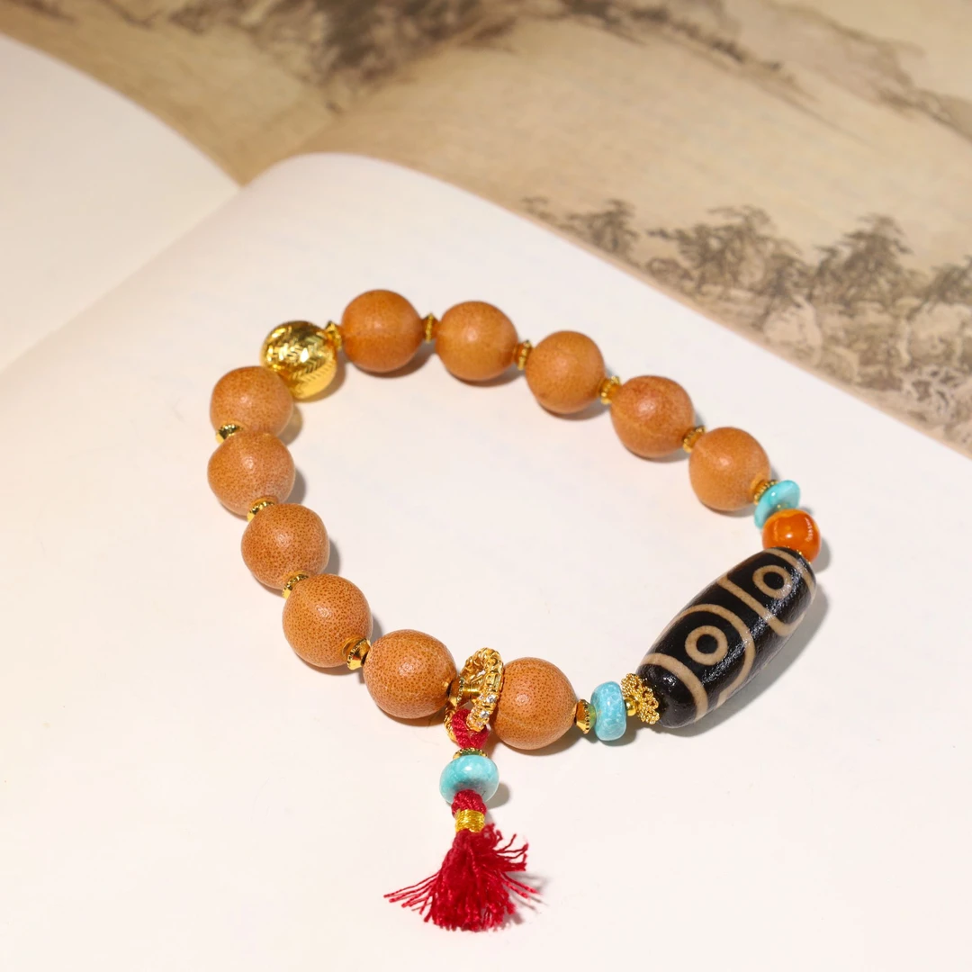 宝盖三眼菩提手串