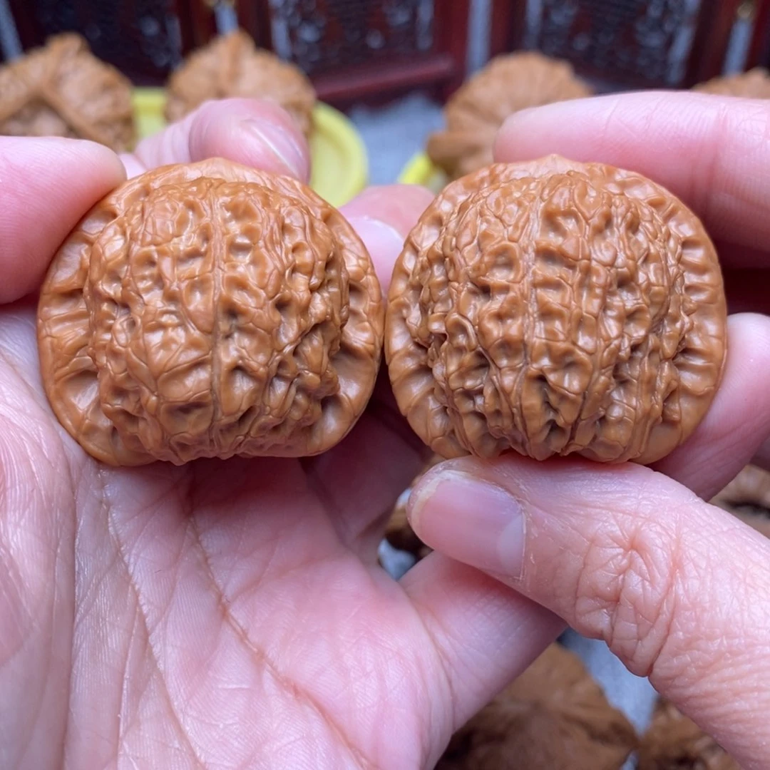 文玩核桃把件顽*全品毕业血麒麟36尺