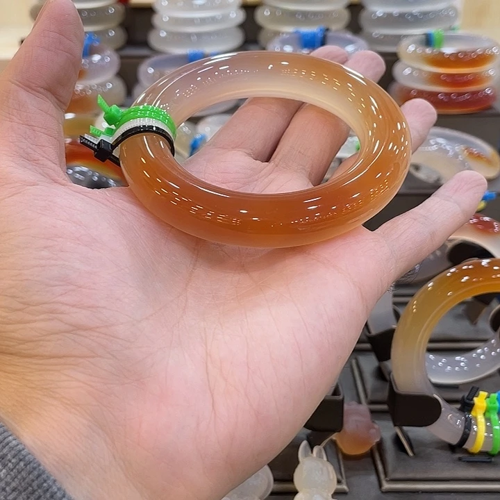 玛瑙/玉髓未镶嵌手镯56