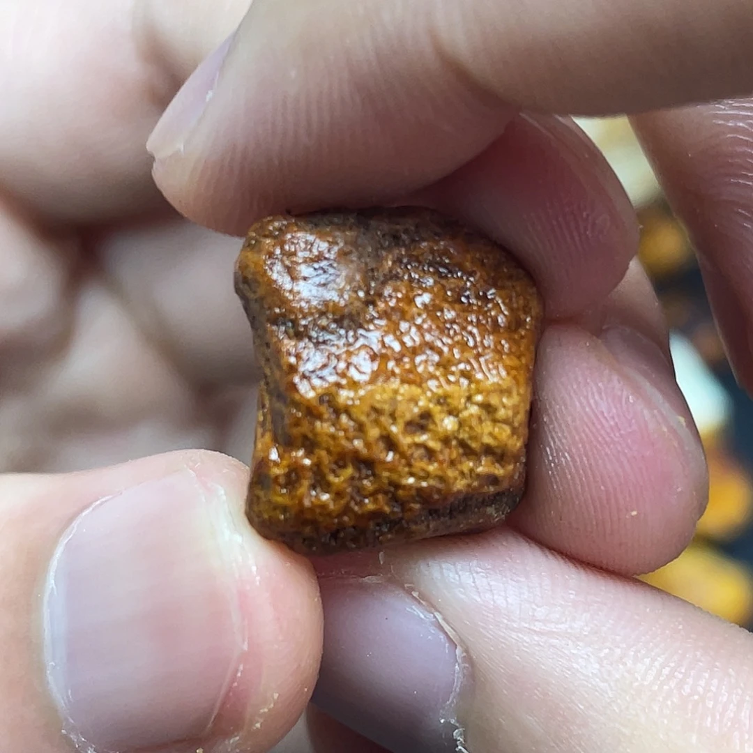 定制琥珀未镶嵌定制