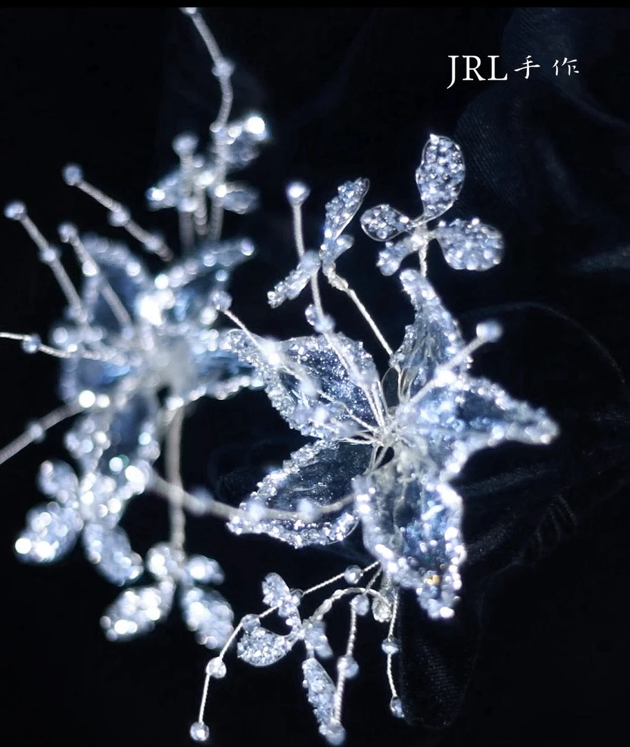 新娘头饰皇冠宴会流苏复古奢华白色新娘镂空金色高档