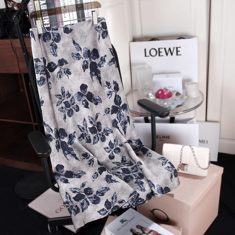 高版本2025夏季新款高腰显瘦时尚原创设计印花半身裙百搭气质A字