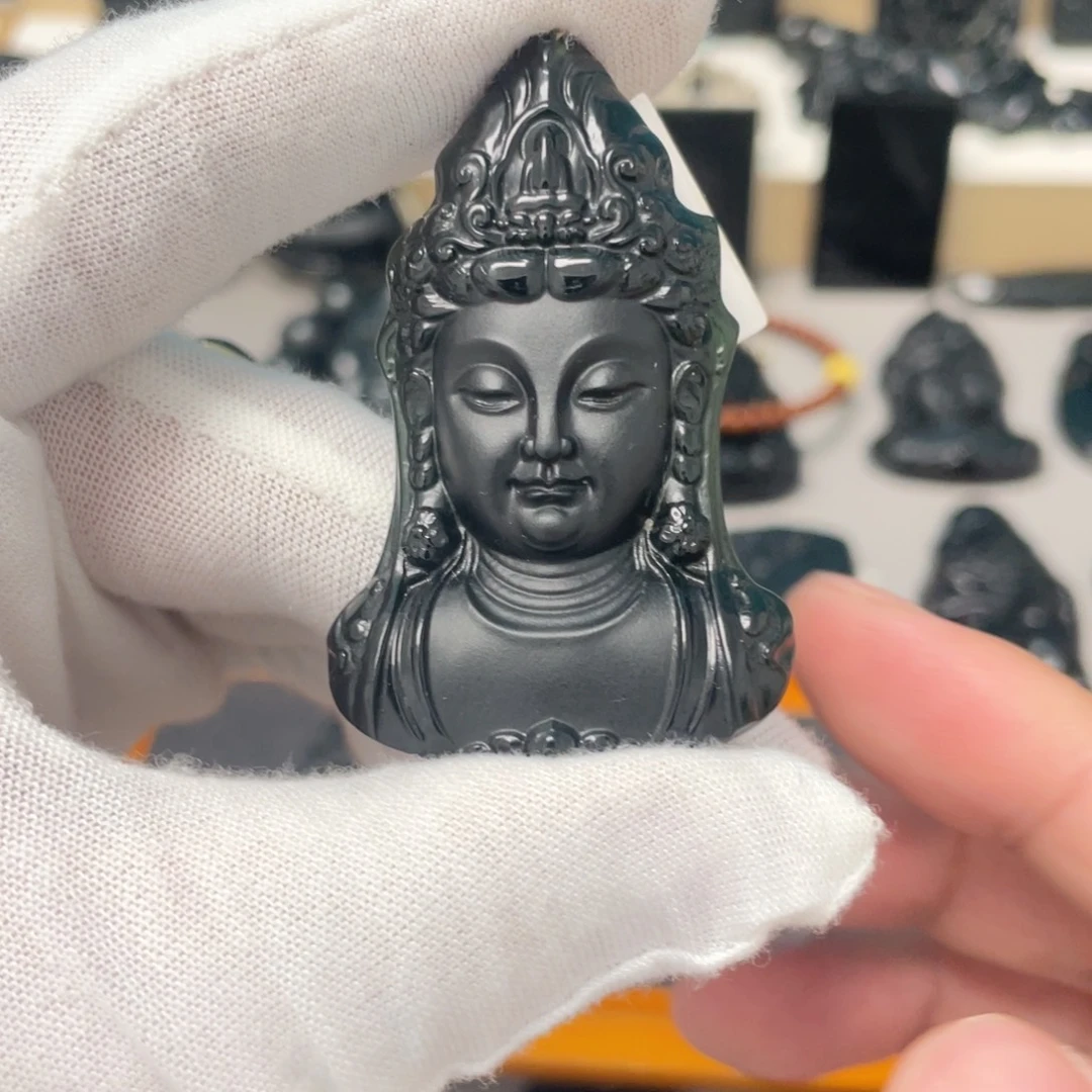 子****未镶嵌蛇纹石玉吊坠