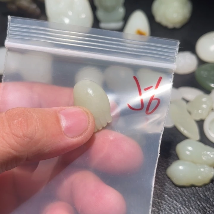 未镶嵌和田玉笔搁
