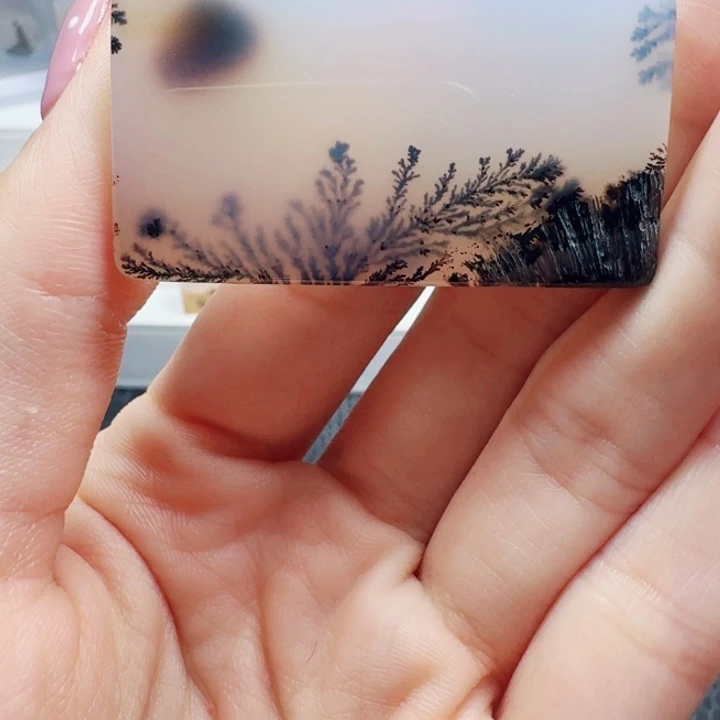 玛瑙/玉髓未镶嵌珠宝奇石