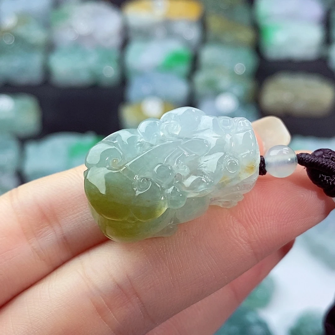颈饰未镶嵌翡翠牧天然