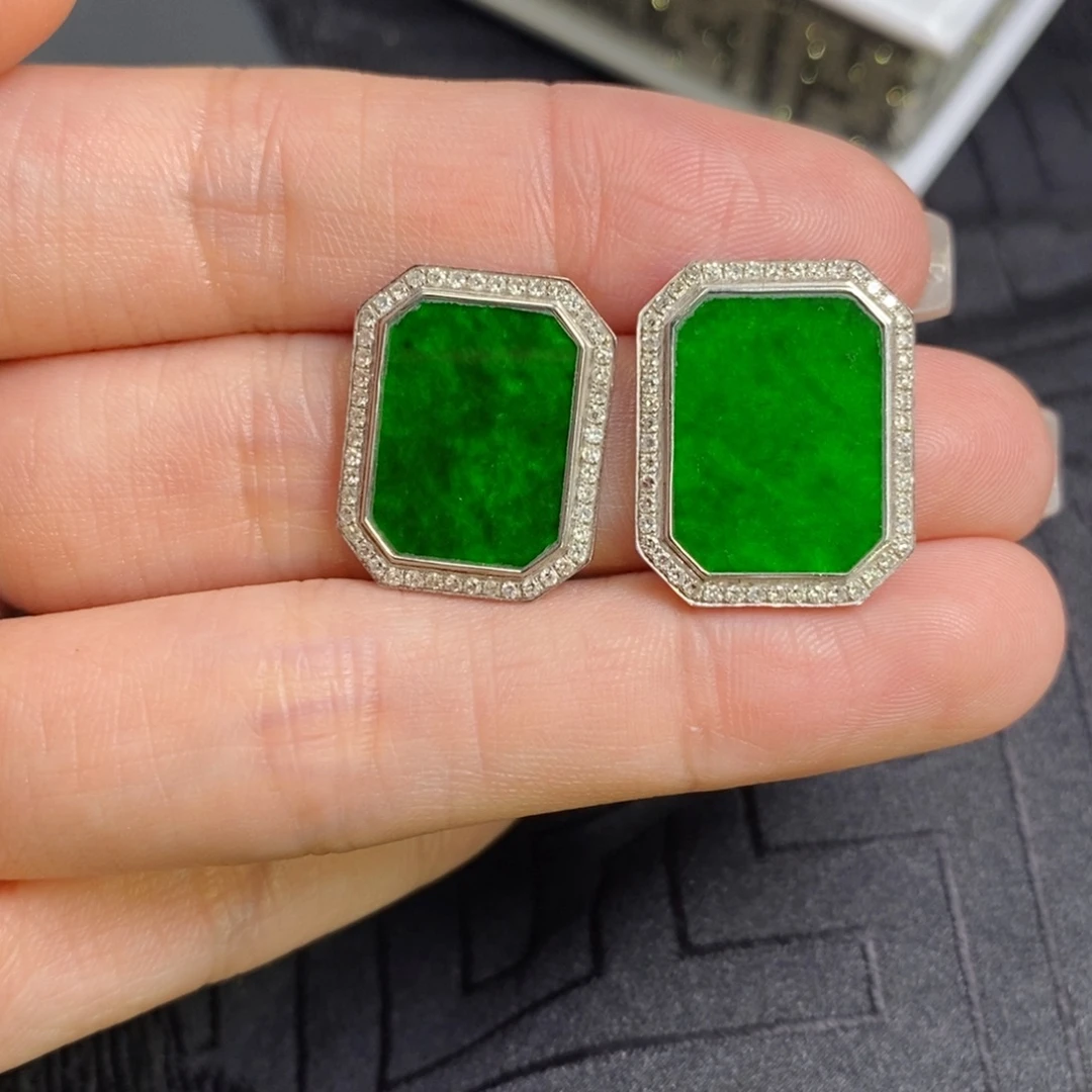 沈***校翡翠18K金镶嵌耳饰辣色方块耳钉