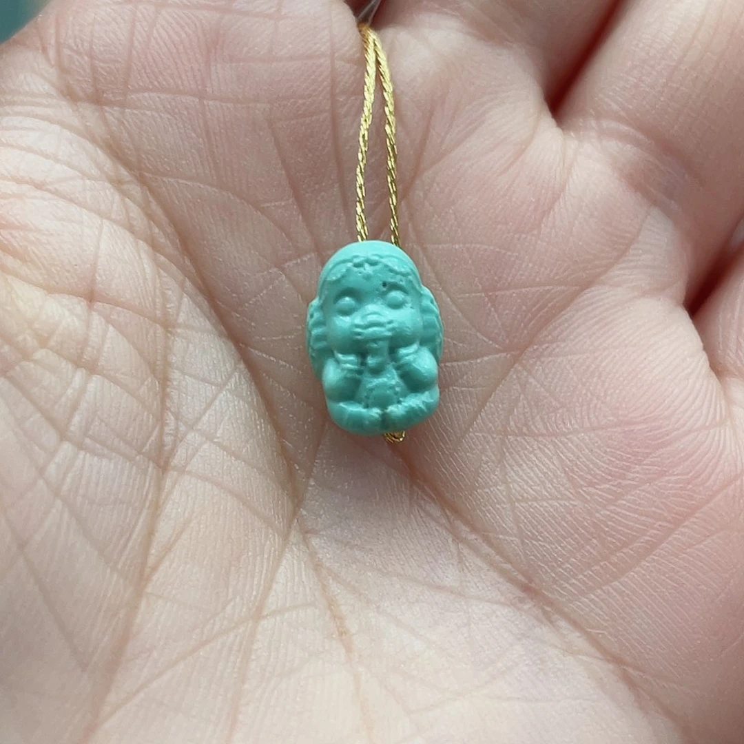 绿松石颈饰未镶嵌