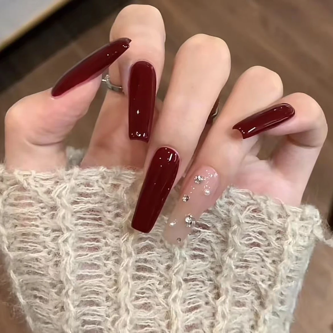猫眼美甲色穿戴纯色酒红气质显白高级长款指甲新款简约美甲