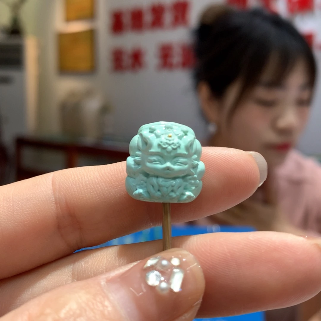 绿松石配饰未镶嵌