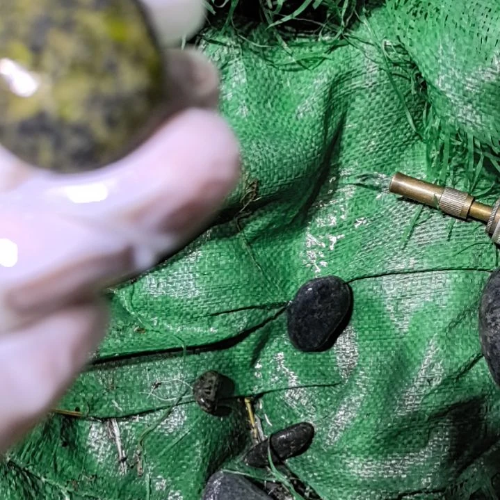 平***米有机玻璃藏玉药王石原石手把件