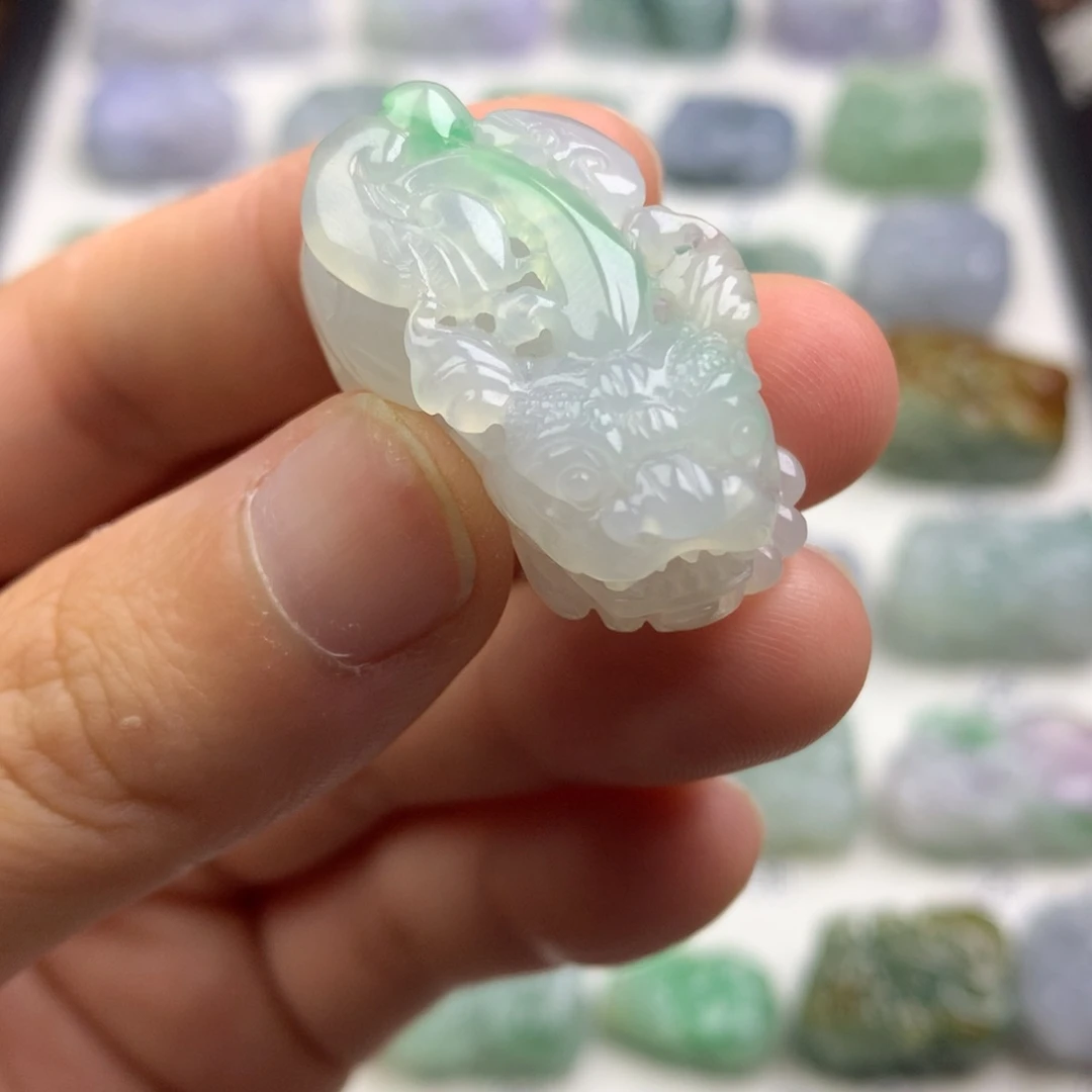 翡翠未镶嵌吊坠(不含链)天然缅甸翡翠貔貅吊坠