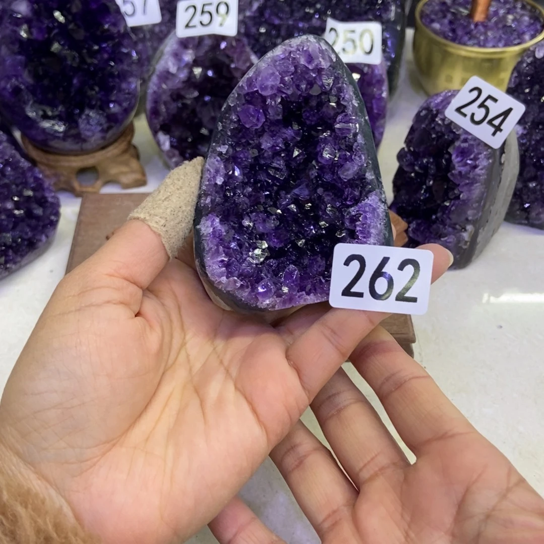 紫晶大型摆件（非配饰）未镶嵌