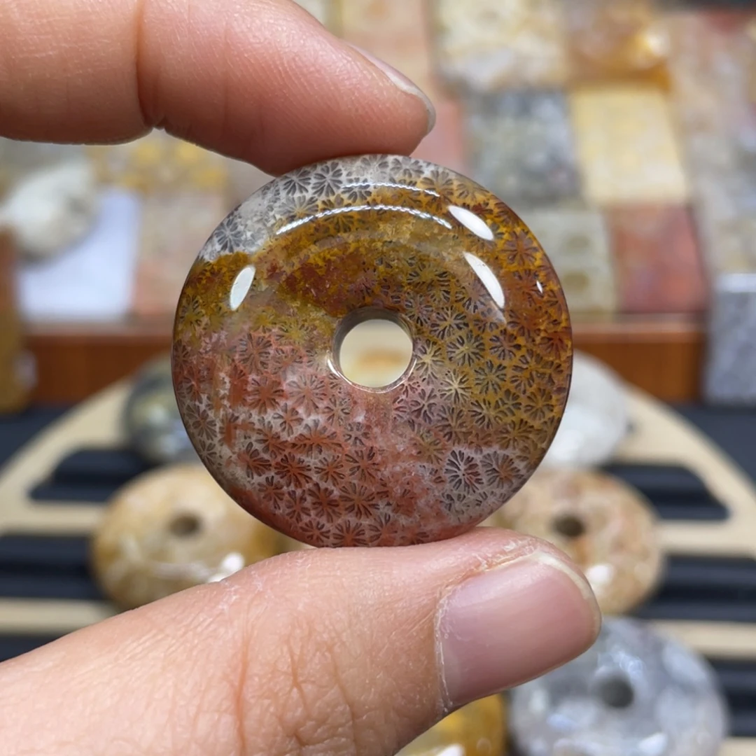 硅化玉未镶嵌颈饰k26